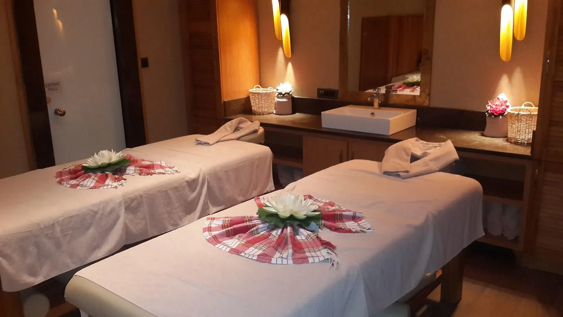 Alrazi Hotel Florya Istanbul